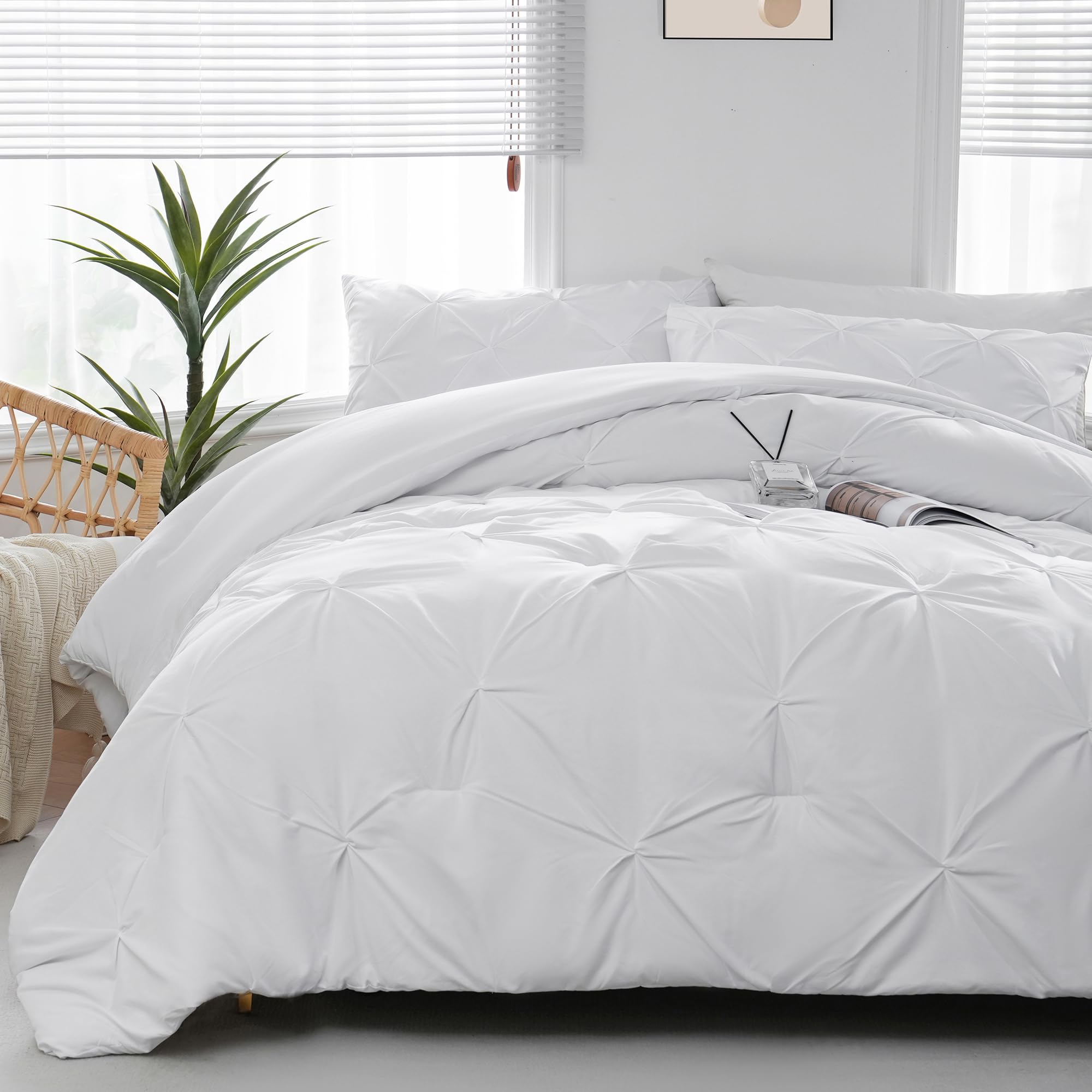 Elegant Pleat King Comforter